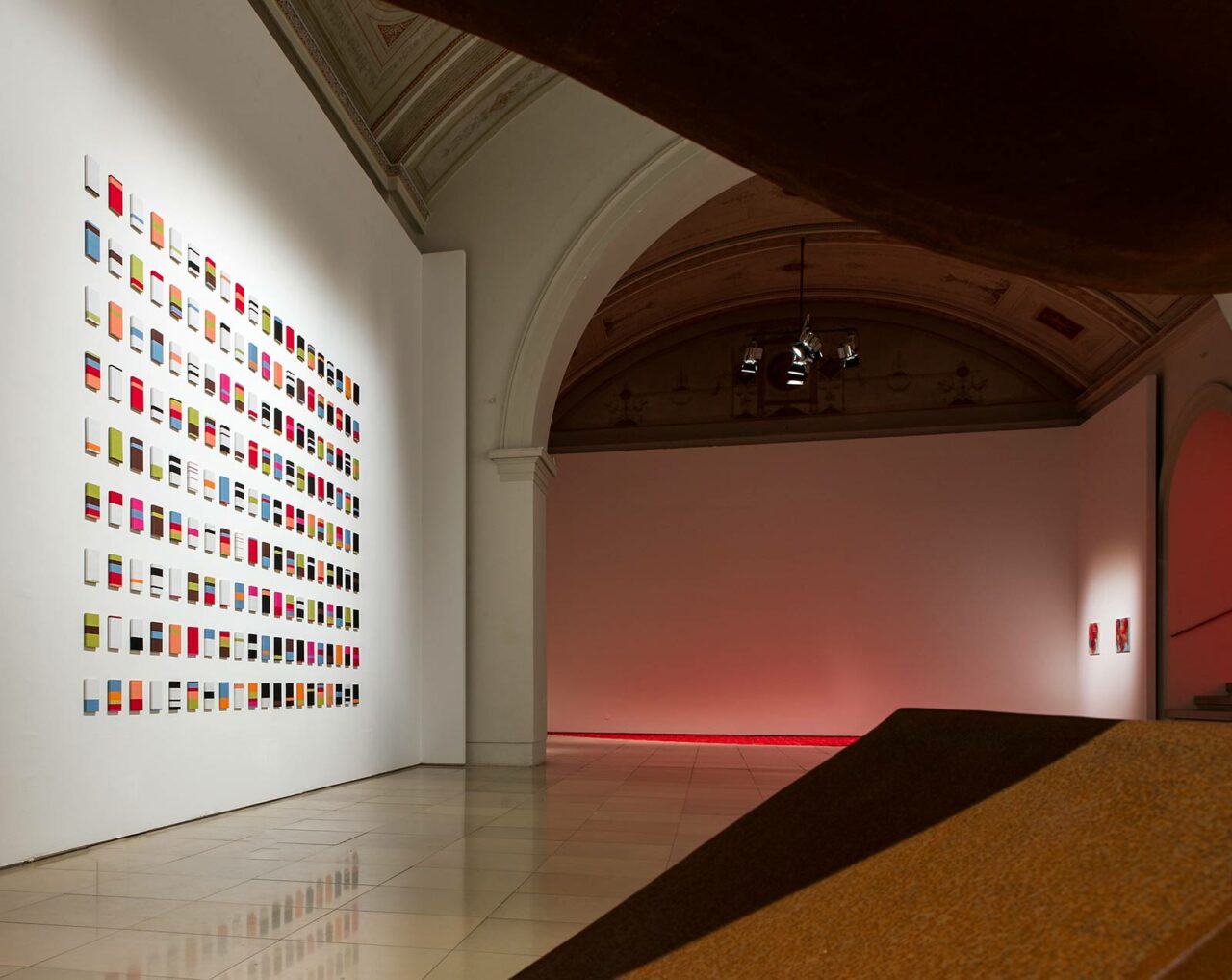 Ausstellung 2012 · »on to red« · Galerie der Künstler · München